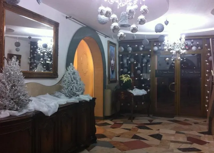 Nocleg ze śniadaniem My - Czarny Kot Warszawa