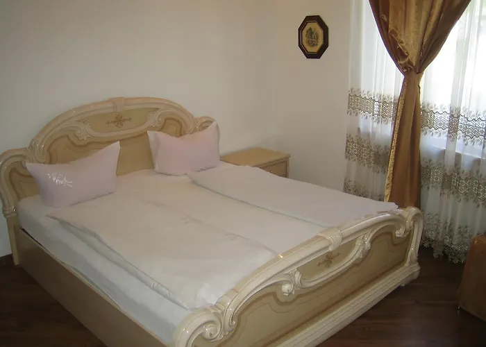 My - Czarny Kot Nocleg ze śniadaniem