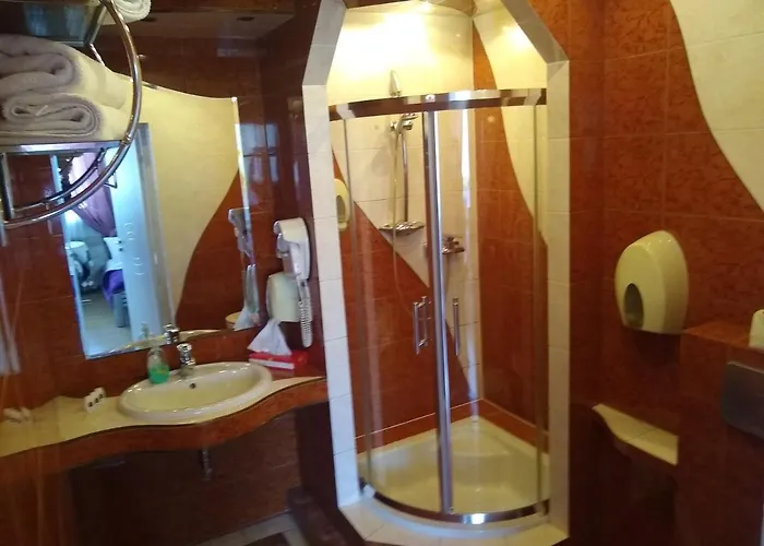 Nocleg ze śniadaniem My - Czarny Kot 3*