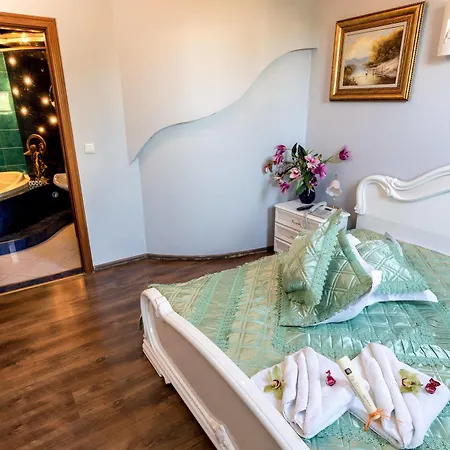 My - Czarny Kot Bed & Breakfast