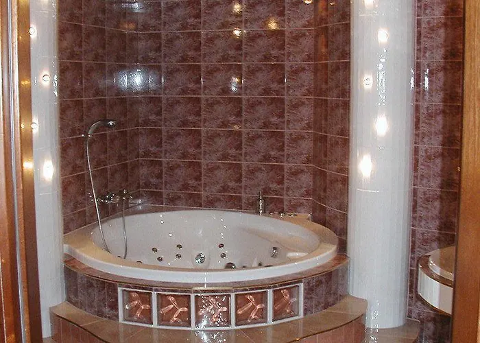 Nocleg ze śniadaniem My - Czarny Kot Warszawa