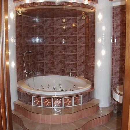 Couette-café My - Czarny Kot Varsovie