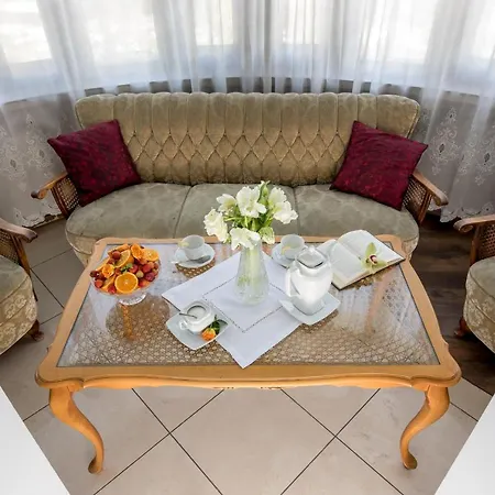 My - Czarny Kot Varsovie