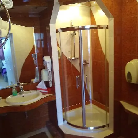 Couette-café My - Czarny Kot 3*